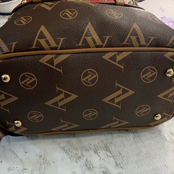 Adrienne Vittadini Signature Collection Backpack - Picture 7 of 14